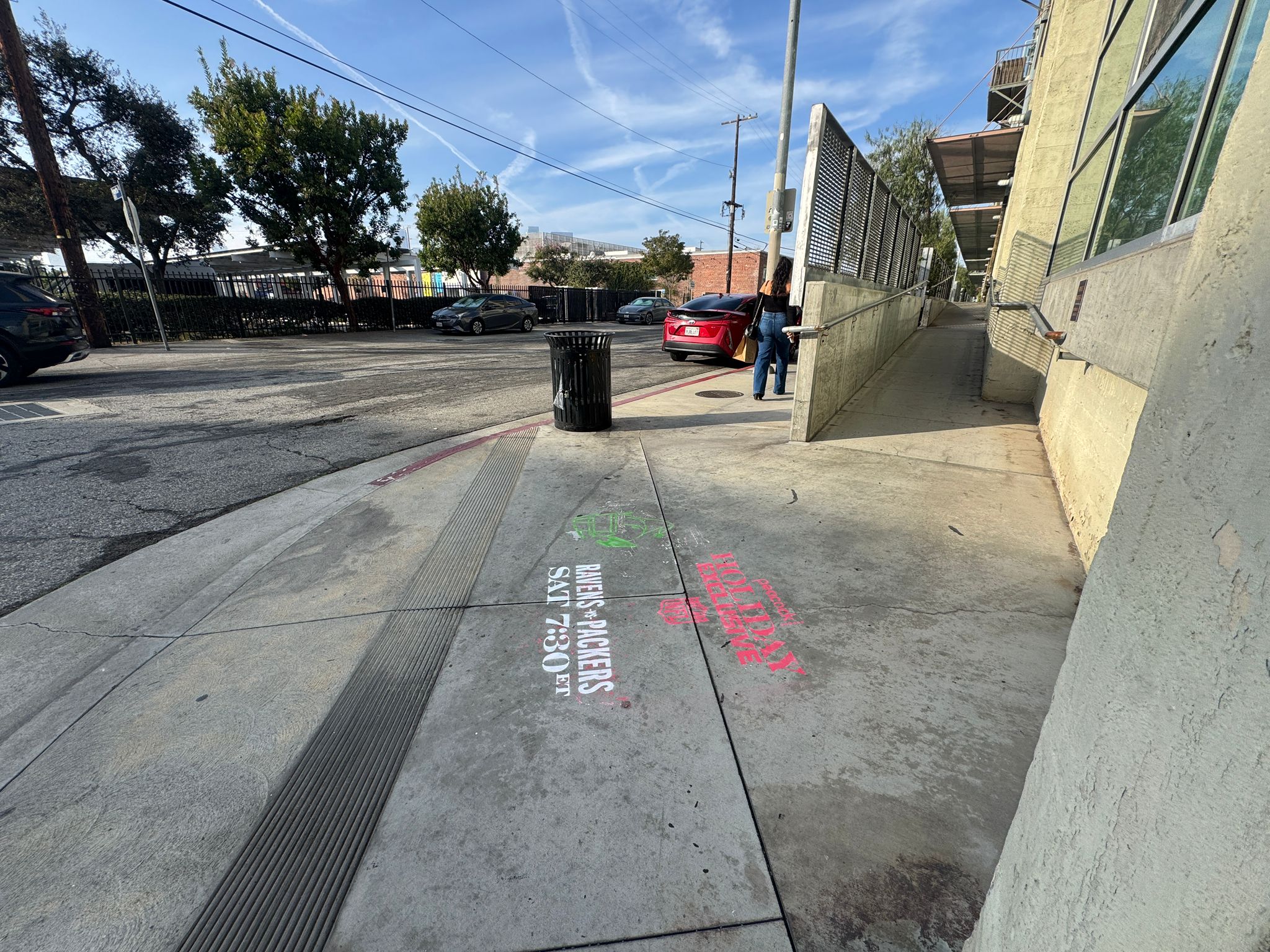 Stencil 27.2 Arts District Hewitt St